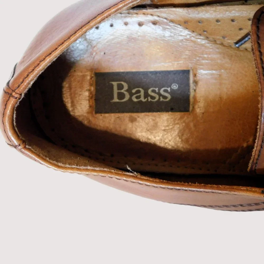 Bass Derby Style Round Full Wing Tip Toe Mens Size 10M Brown Leather Dress Shoes